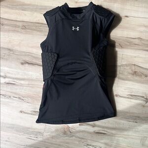 Under Armour Black 5 Pad Compression muscle tank top 🏈